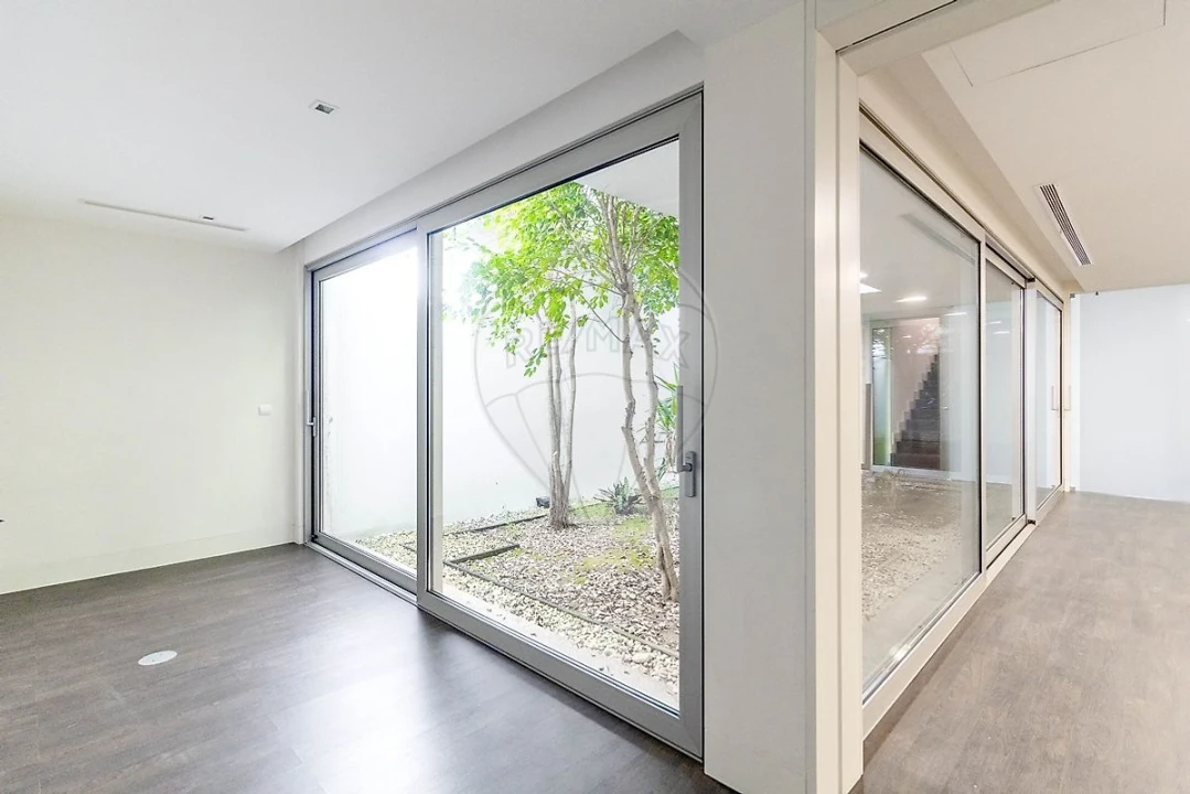 Moradia T6 para Venda em Gulpilhares e Valadares Foto 31