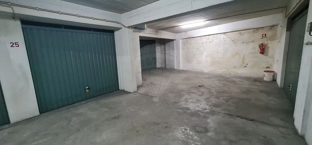 Garagem para Arrendamento em Póvoa de Santa Iria e Forte da Casa Foto 7