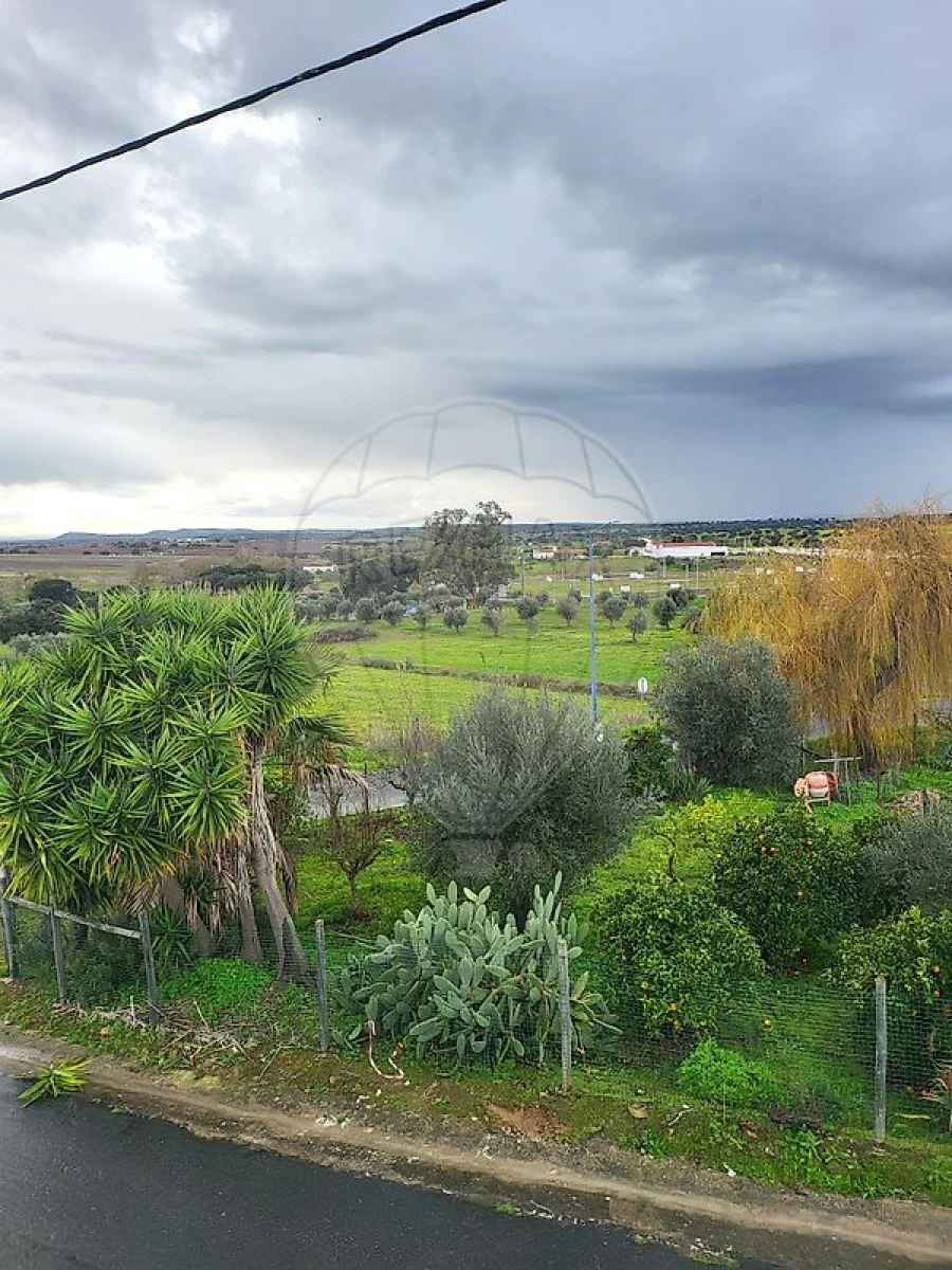 Moradia T2 para Venda em Vila Nova da Baronia Foto 17