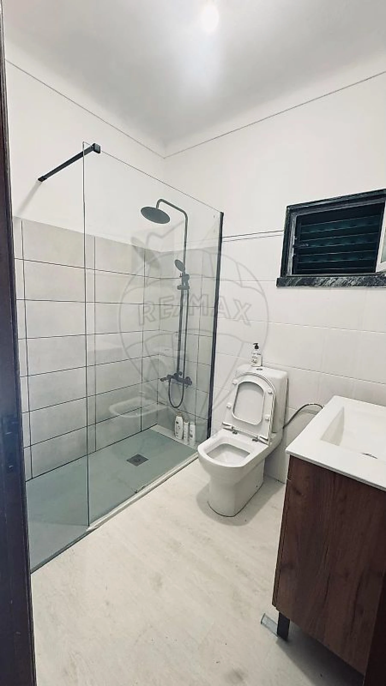 Moradia T2 para Venda em Vila Nova da Baronia Foto 13