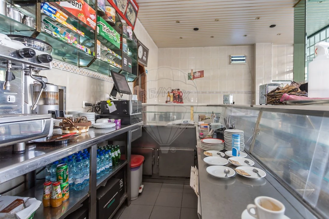 Loja para Venda em Olivais Foto 11