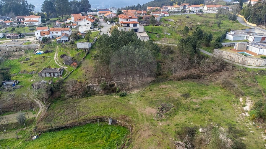 Terreno para Venda em Várzea, Aliviada e Folhada