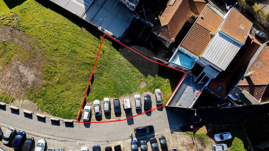 Terreno para Venda em Paranhos Foto 2