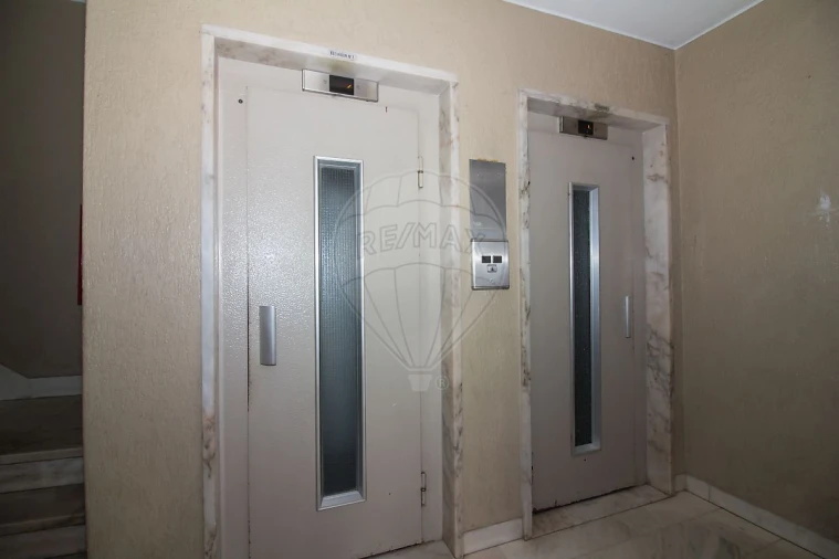 Apartamento T2 para Venda em Mina de Água Foto 15