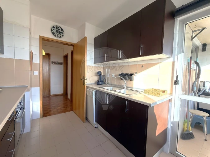 Apartamento T3 para Venda em Caparica e Trafaria Foto 18