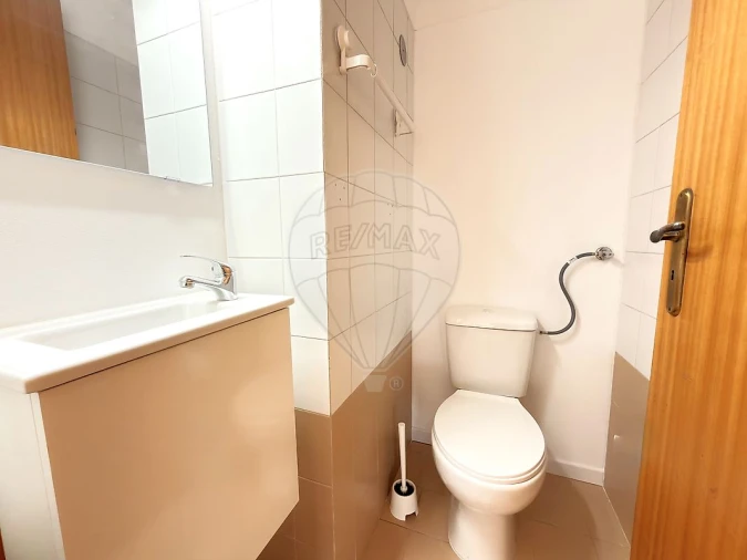 Apartamento T3 para Venda em Caparica e Trafaria Foto 11