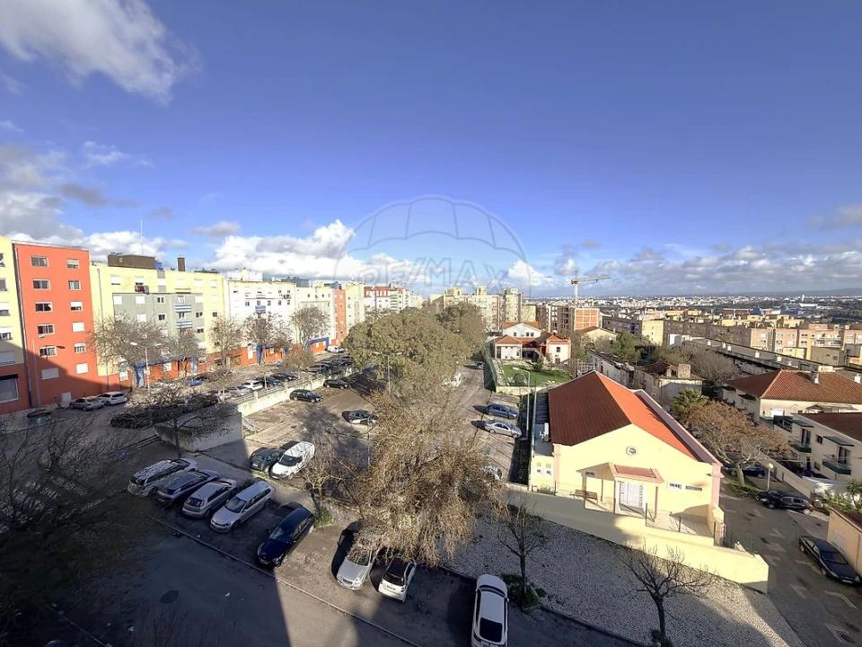 Apartamento T3 para Venda em Caparica e Trafaria Foto 21