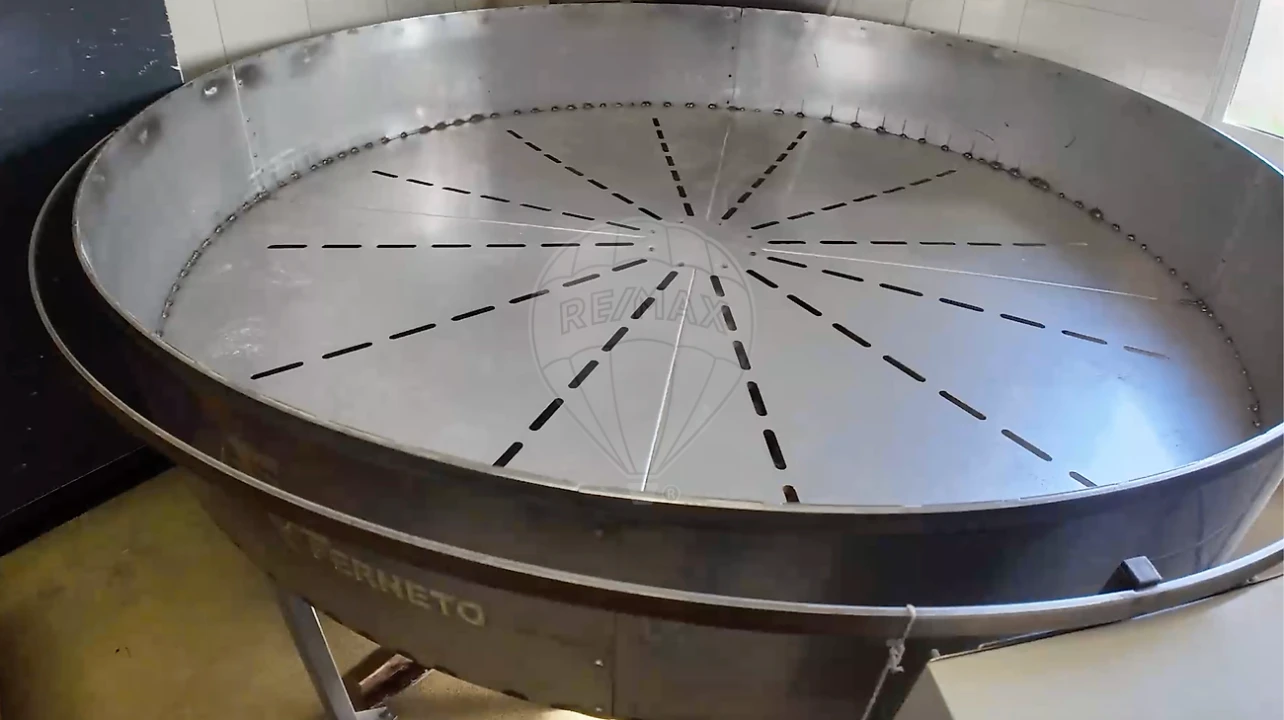 Negócio para Venda em Penha Garcia Foto 9