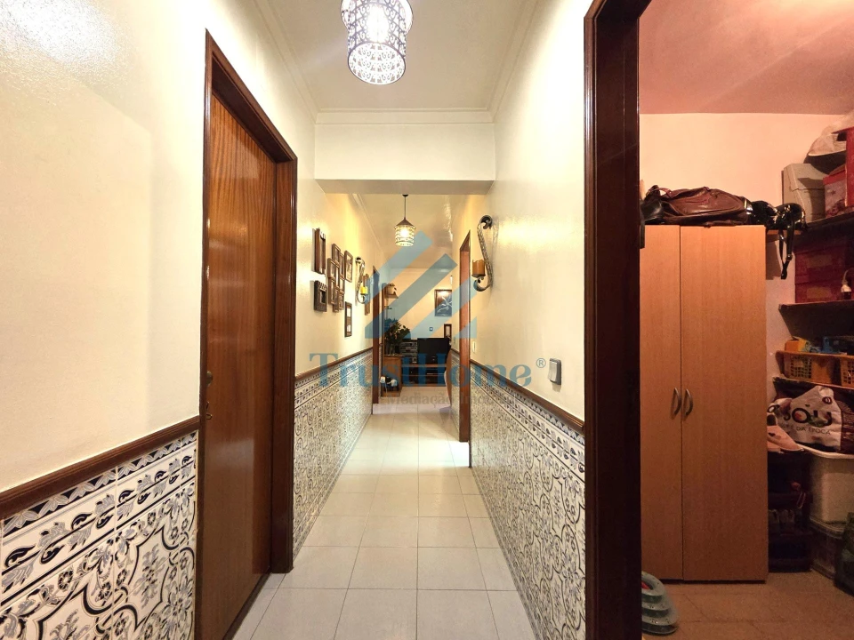 Apartamento T2 para Venda em Queluz e Belas Foto 11