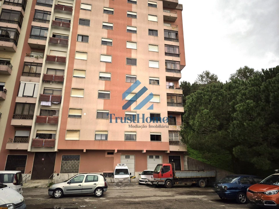 Apartamento T2 para Venda em Queluz e Belas Foto 29