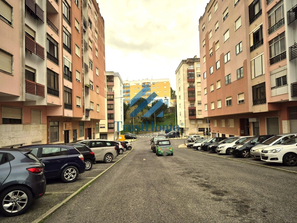 Apartamento T2 para Venda em Queluz e Belas Foto 31