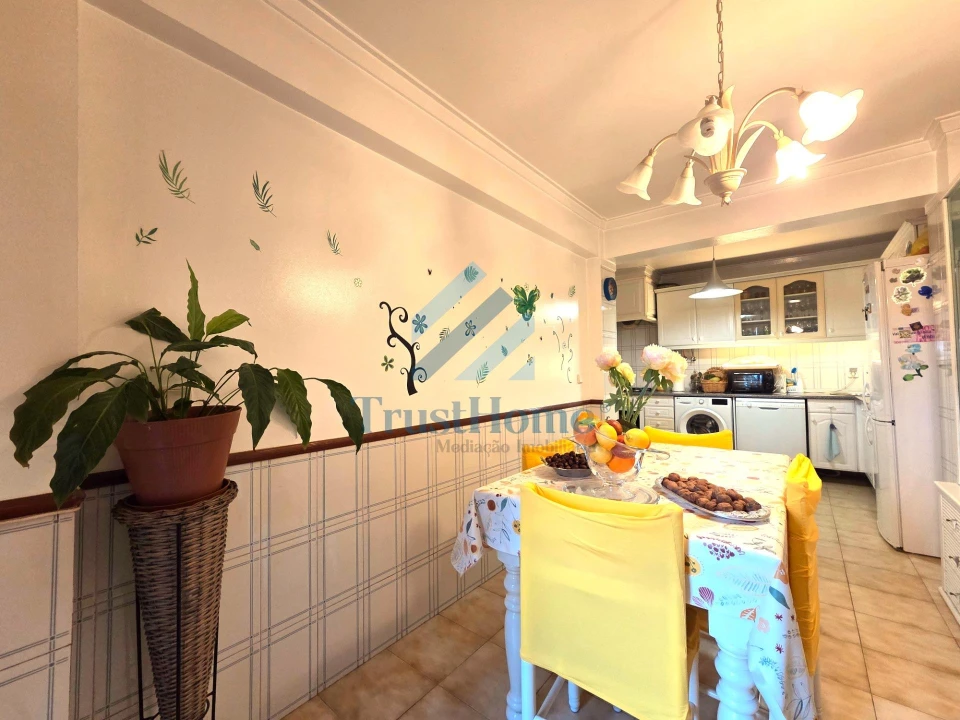 Apartamento T2 para Venda em Queluz e Belas Foto 7