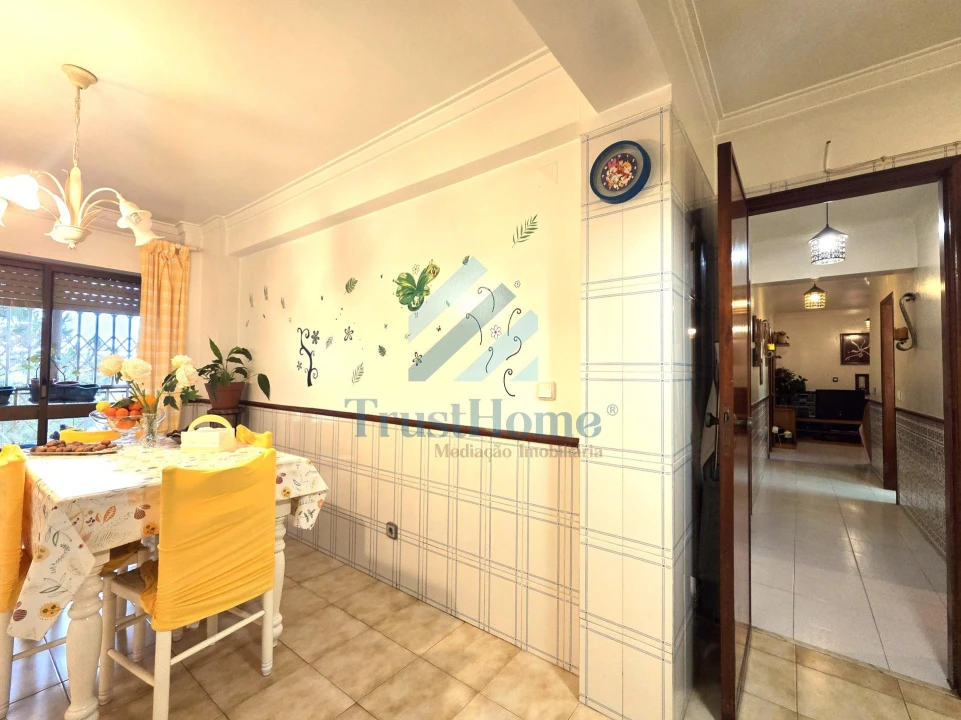 Apartamento T2 para Venda em Queluz e Belas Foto 9