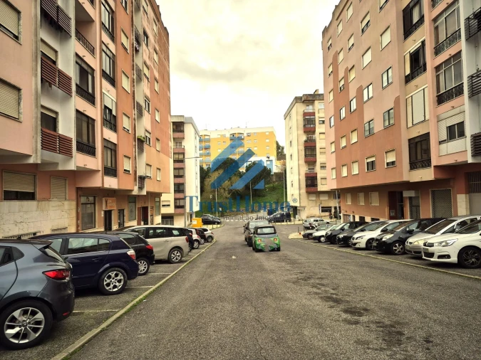 Apartamento T2 para Venda em Queluz e Belas Foto 31