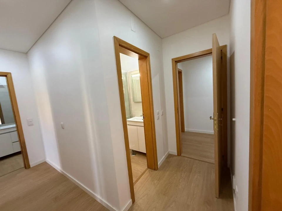 Apartamento T3 para Venda em São Domingos de Benfica Foto 9