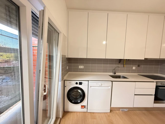Apartamento T3 para Venda em São Domingos de Benfica Foto 21
