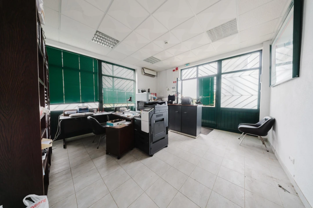 Armazém para Venda em Agualva e Mira-Sintra Foto 9