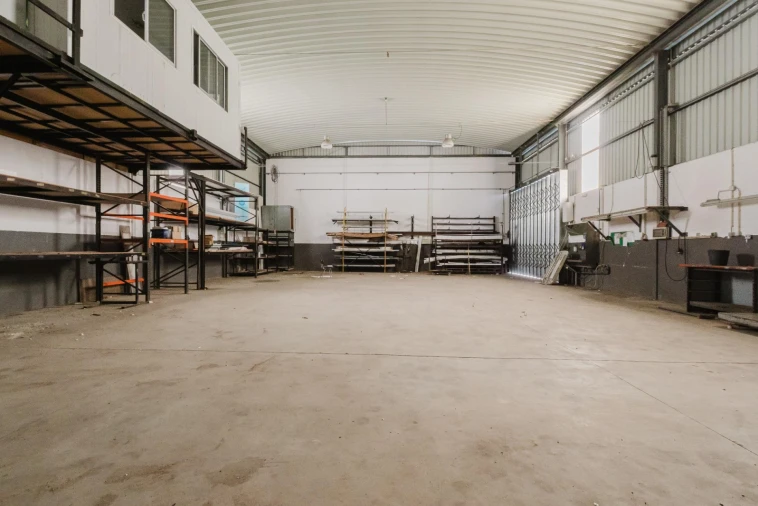 Armazém para Venda em Agualva e Mira-Sintra Foto 1