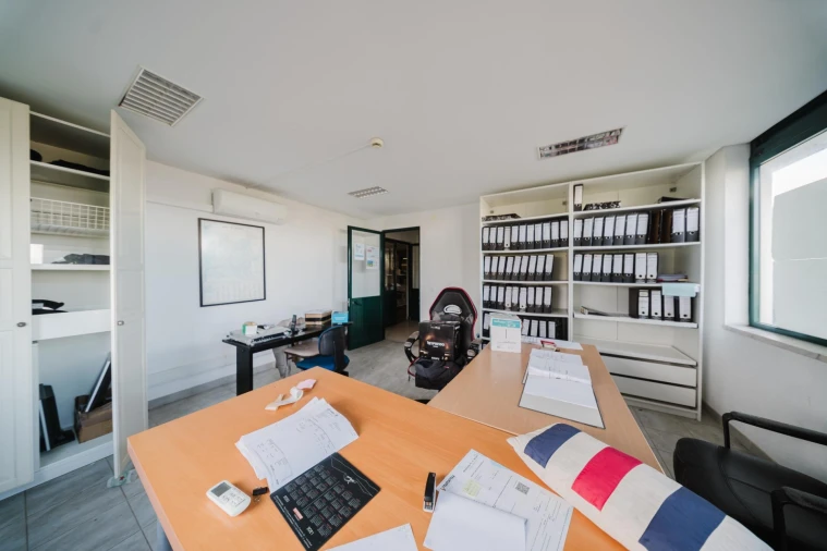 Armazém para Venda em Agualva e Mira-Sintra Foto 22