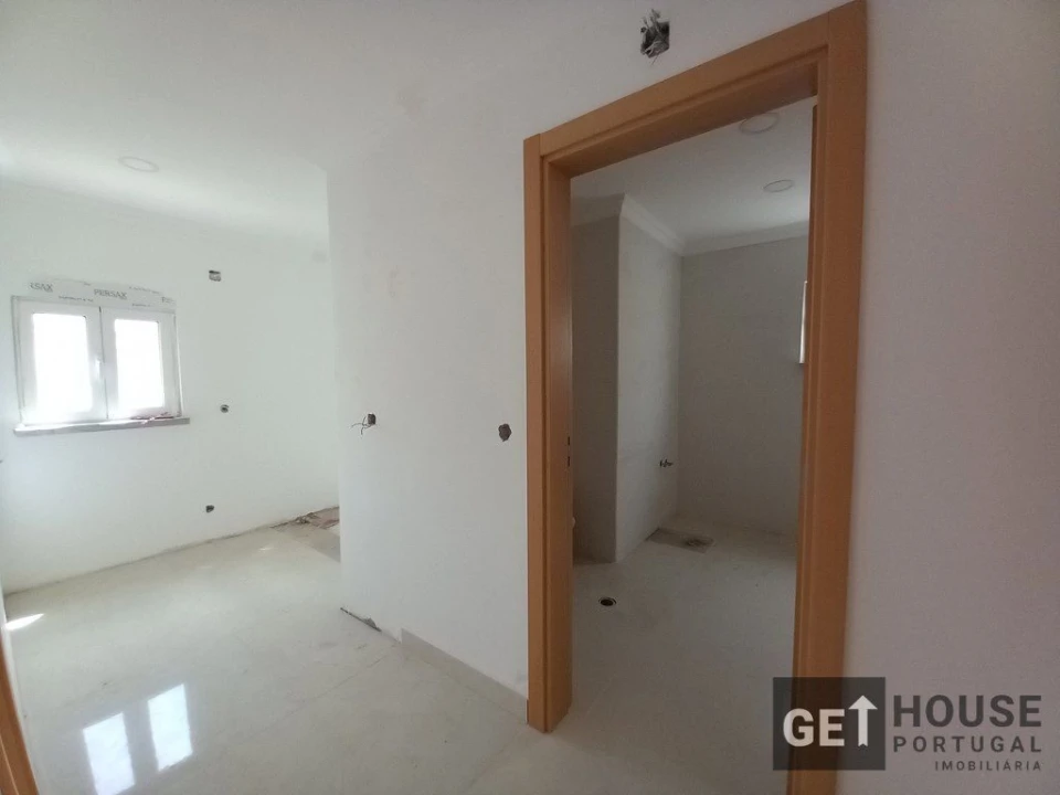 Moradia T5 para Venda em Amora Foto 24