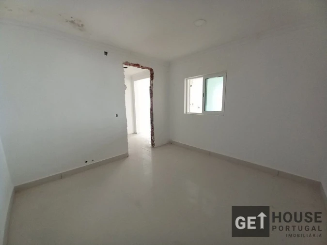 Moradia T5 para Venda em Amora Foto 11