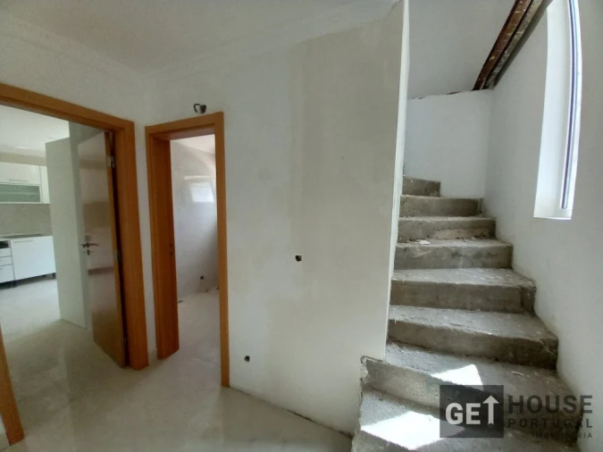 Moradia T5 para Venda em Amora Foto 30