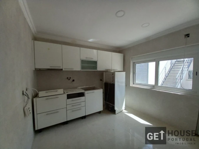 Moradia T5 para Venda em Amora Foto 9