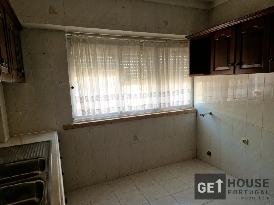 Apartamento T3 para Venda em Pontinha e Famões Foto 23