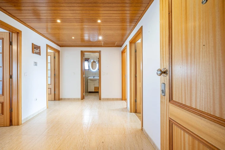 Apartamento T2 para Venda em Barreiro e Lavradio Foto 11