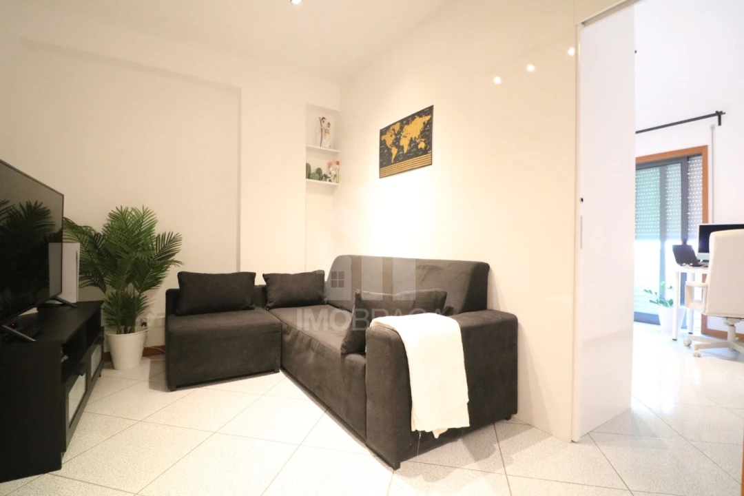 Apartamento T1 para Venda em Nogueira, Fraião e Lamaçães Foto 5