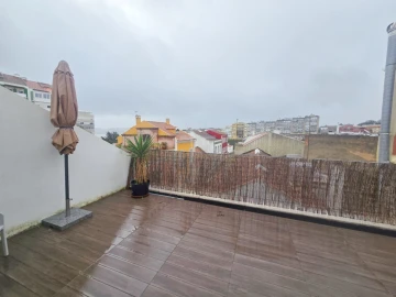 Moradia T3 para Venda em Ajuda