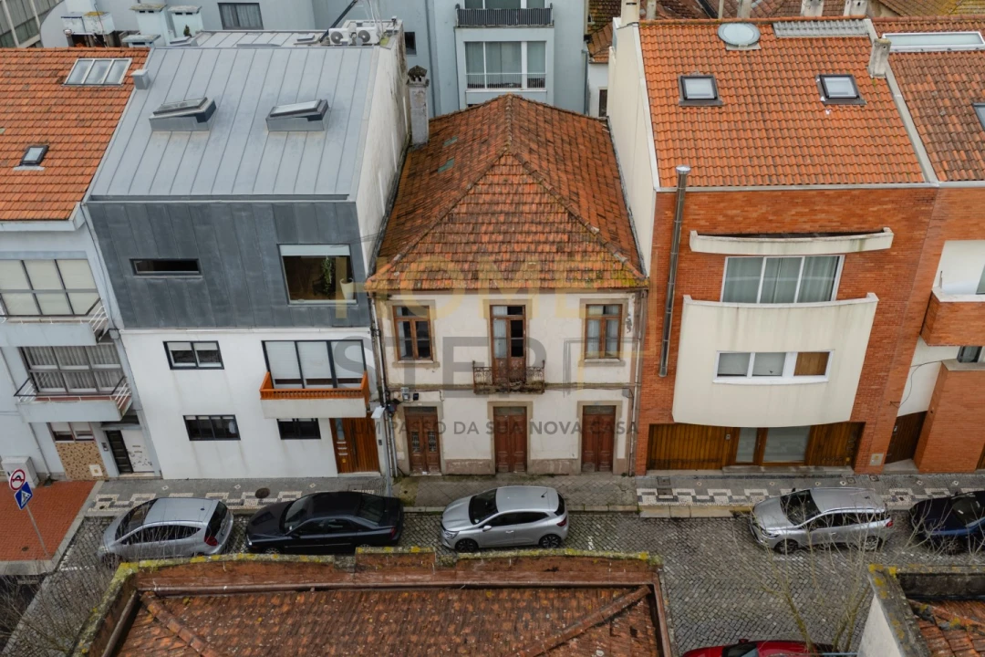 Prédio para Venda em Espinho Foto 3