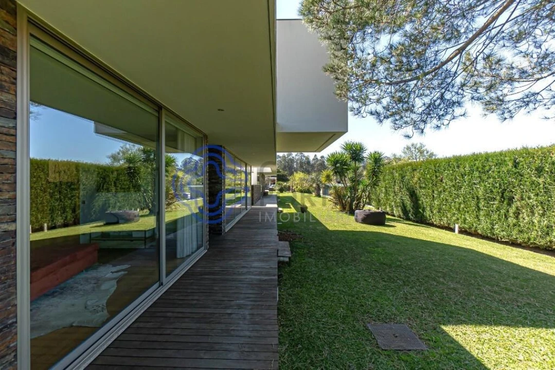 Moradia T4 para Venda em Gemeses Foto 9