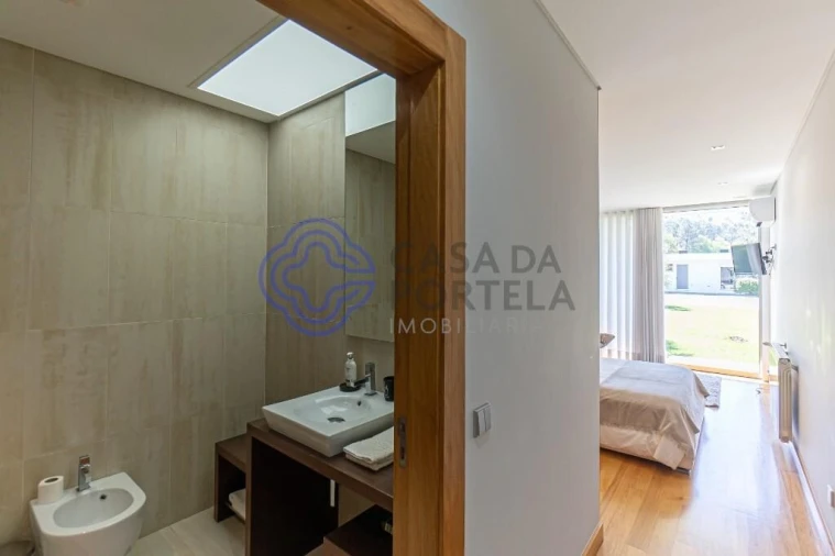 Moradia T4 para Venda em Gemeses Foto 56