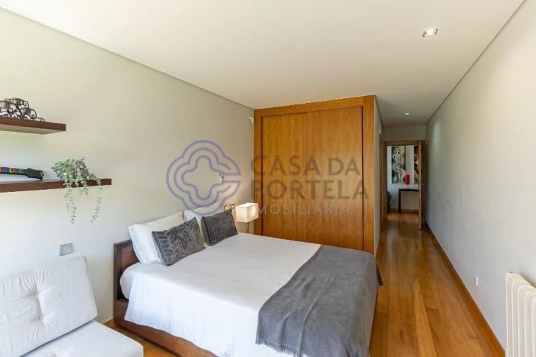 Moradia T4 para Venda em Gemeses Foto 54