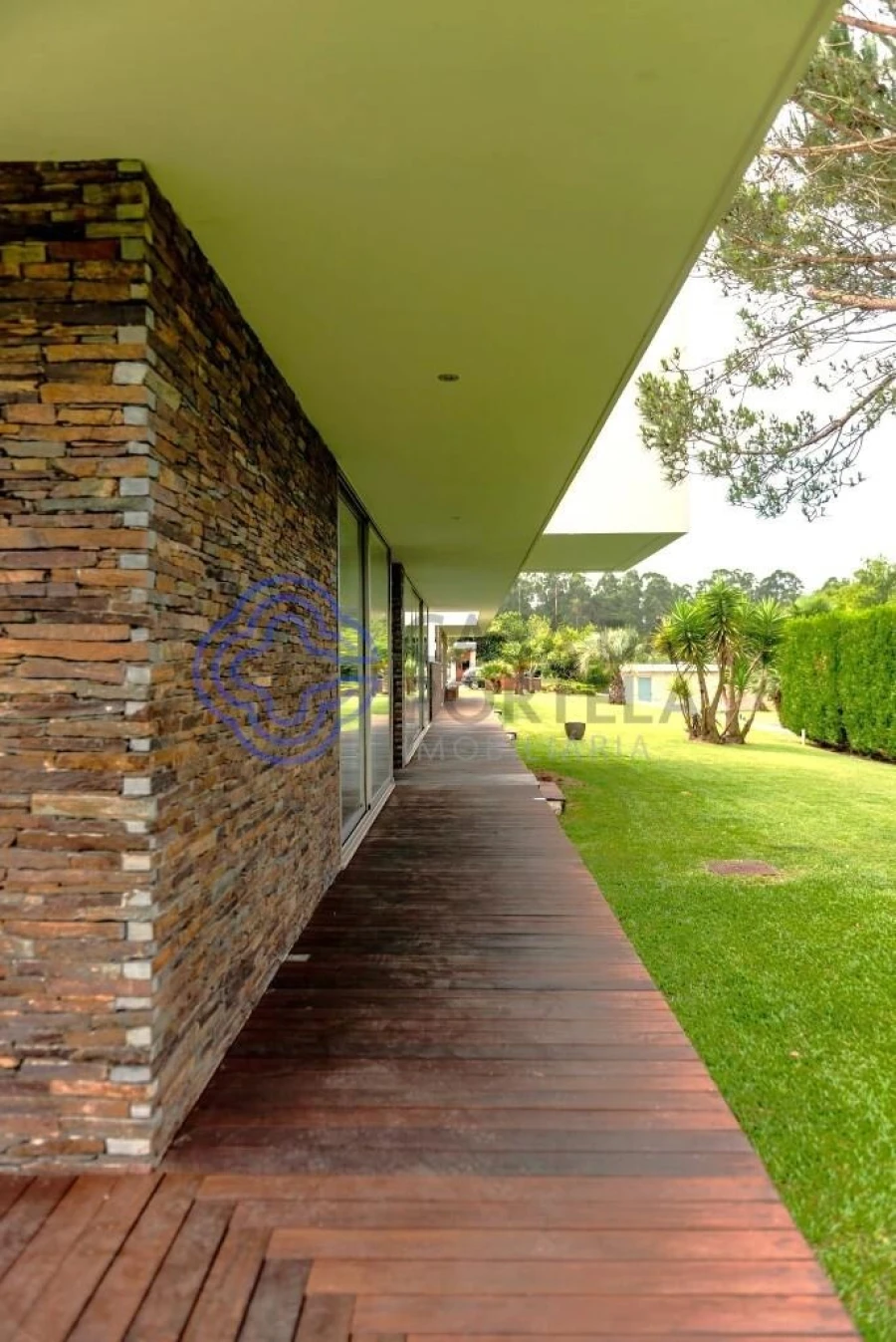 Moradia T4 para Venda em Gemeses Foto 7