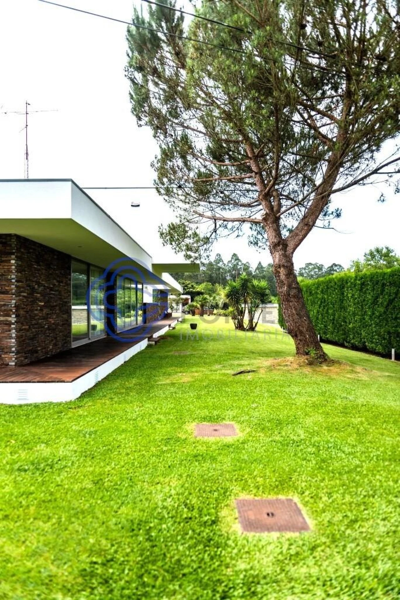 Moradia T4 para Venda em Gemeses Foto 6