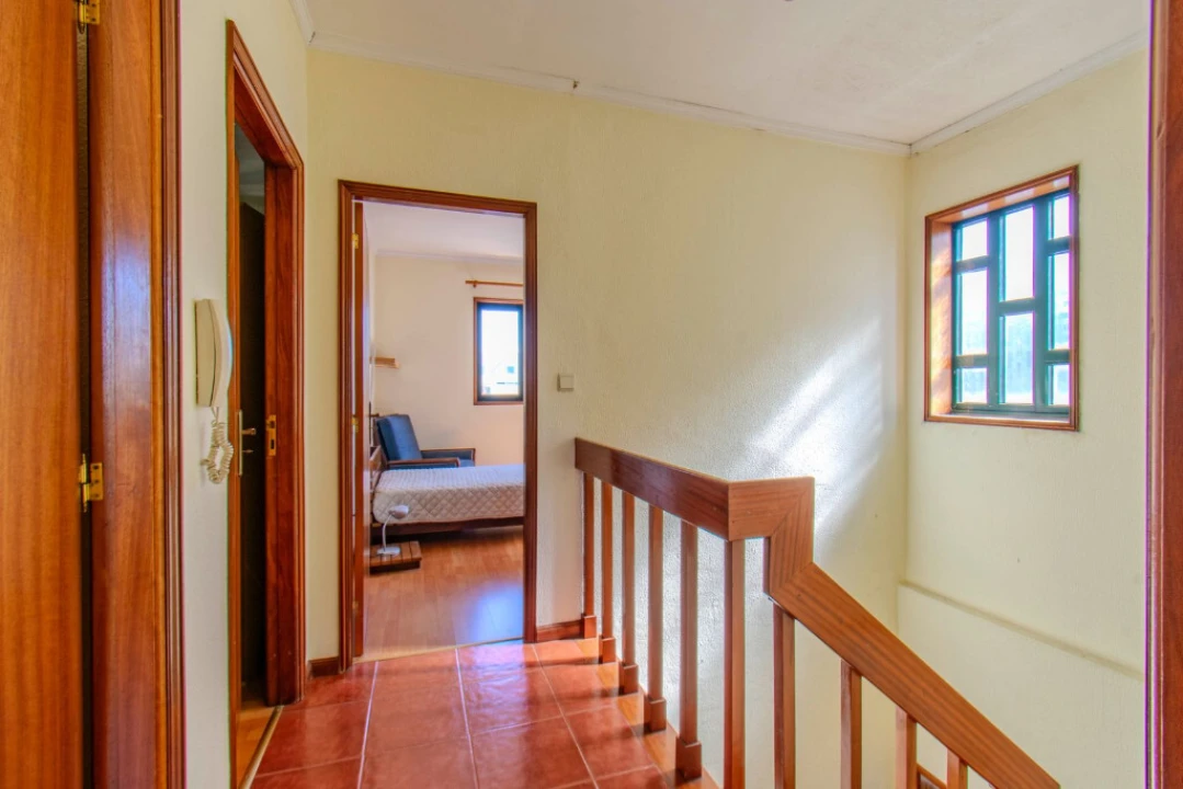 Moradia T4 para Venda em Madalena Foto 30