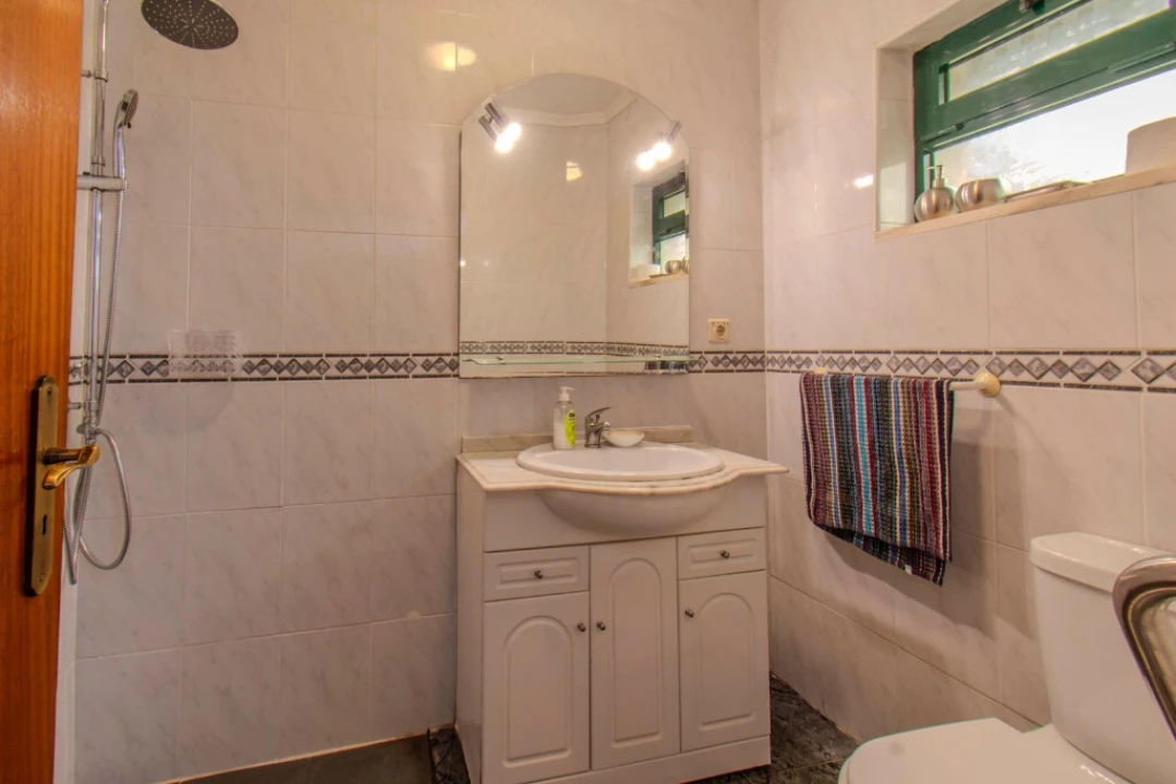 Moradia T4 para Venda em Madalena Foto 19