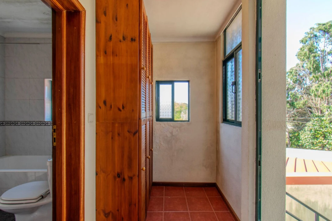 Moradia T4 para Venda em Madalena Foto 36