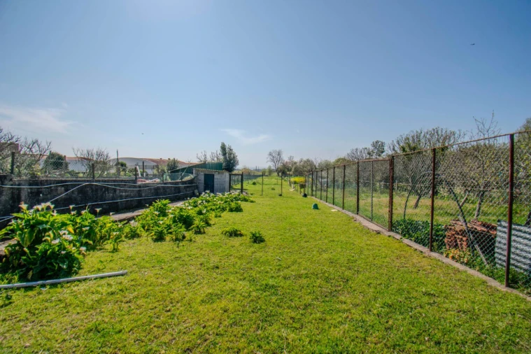 Moradia T4 para Venda em Madalena Foto 16