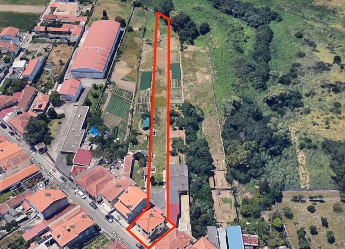 Moradia T4 para Venda em Madalena Foto 4