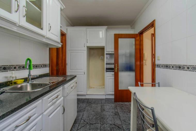 Moradia T4 para Venda em Madalena Foto 22