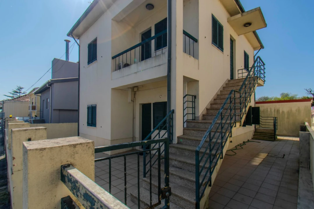 Moradia T4 para Venda em Madalena Foto 13