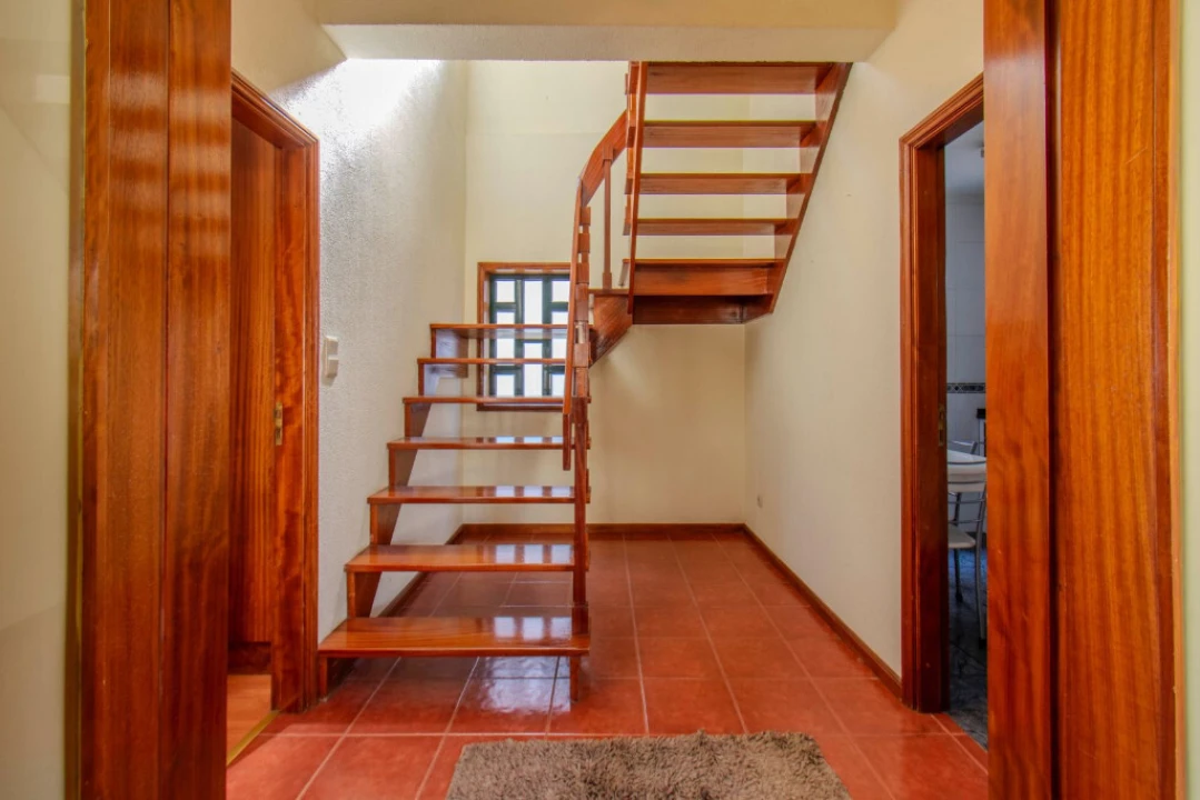 Moradia T4 para Venda em Madalena Foto 35