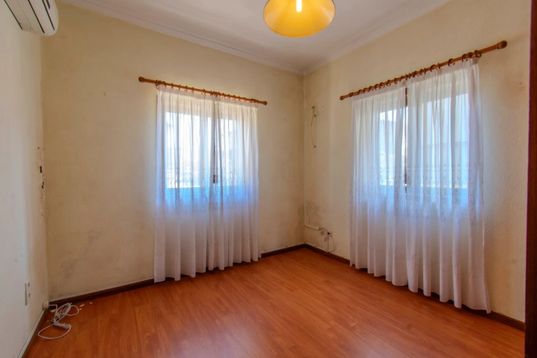 Moradia T4 para Venda em Madalena Foto 33