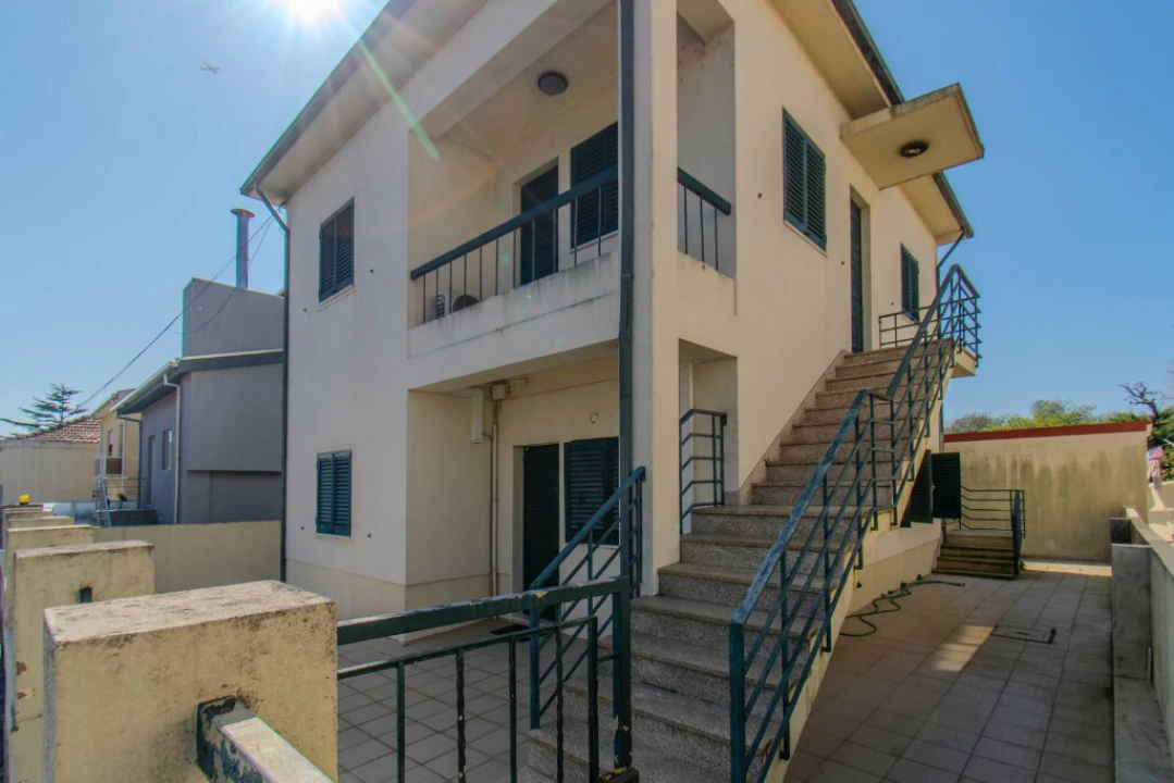 Moradia T4 para Venda em Madalena Foto 12