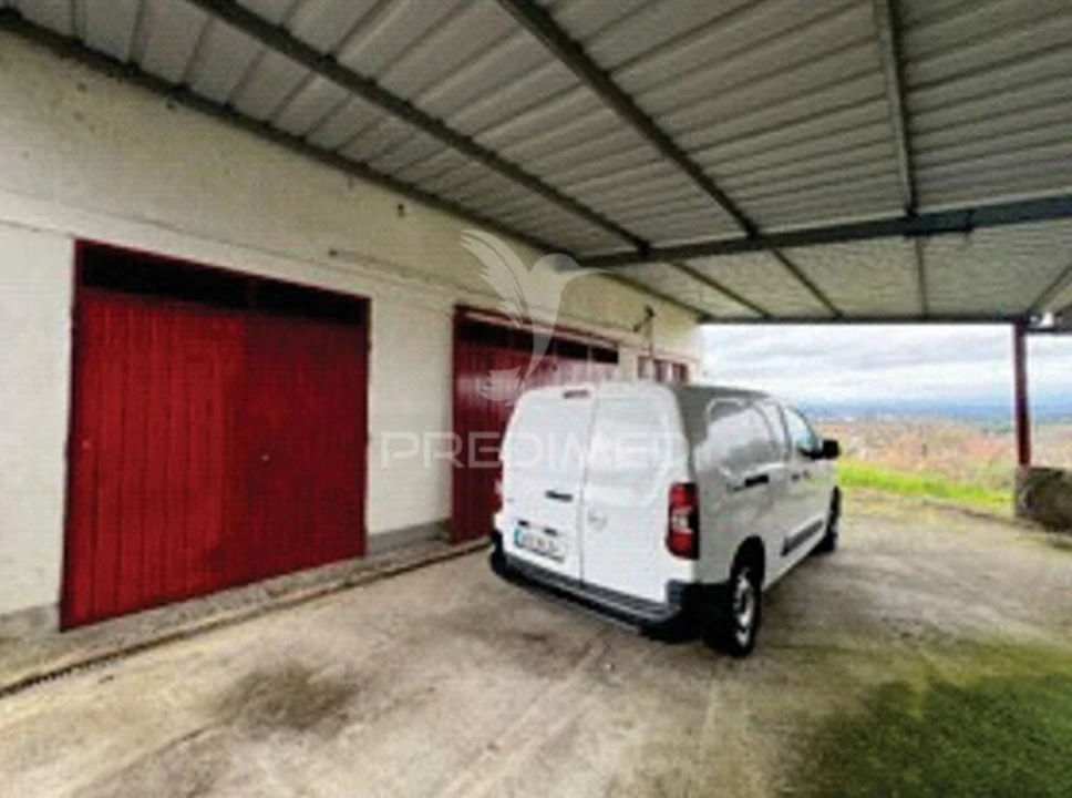 Quinta T9 para Venda em Barbeita Foto 17