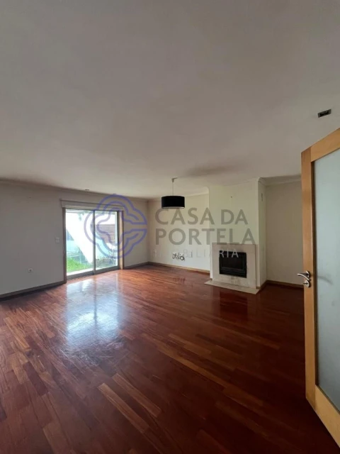 Moradia T3 para Venda em Canidelo