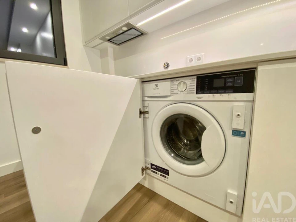 Apartamento T2 para Venda em Quelfes Foto 18